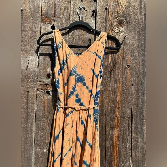 NWT Young Fabulous & Broke Blue Frida Dress in Tan & Blue w Slit & Belt